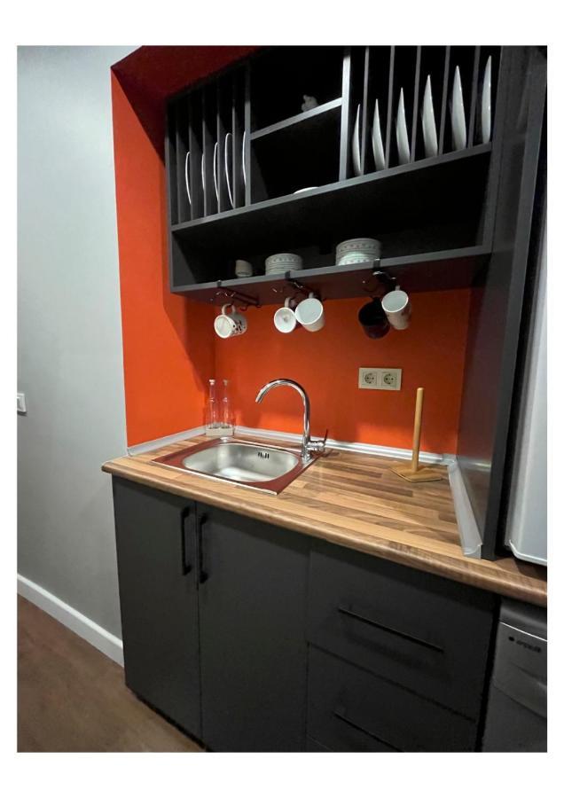 Cosy Flat With A Garden In Central Kadikoy 이스탄불 외부 사진